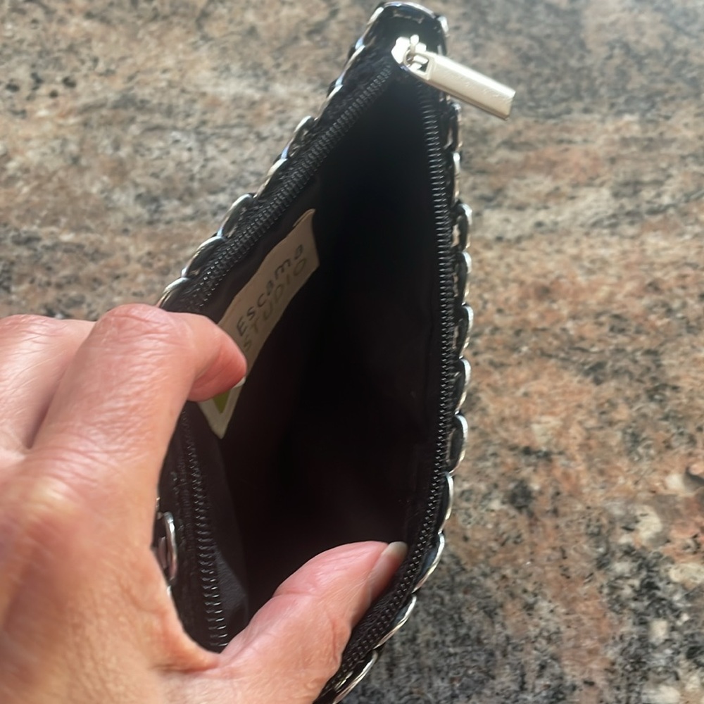 Pop Tab Clutch - Picture 7 of 8